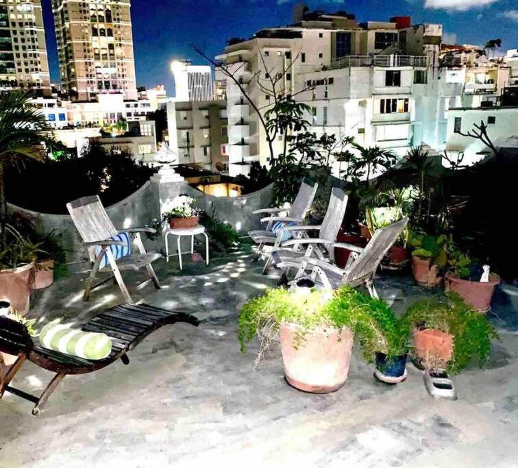 Fresh Tropical Colonial Style Walk-Up- Rooftop Terrace- Beach View San Juan Extérieur photo